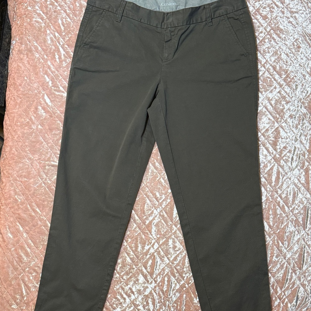 Caslon woman’s Dark Gray Chino Pants